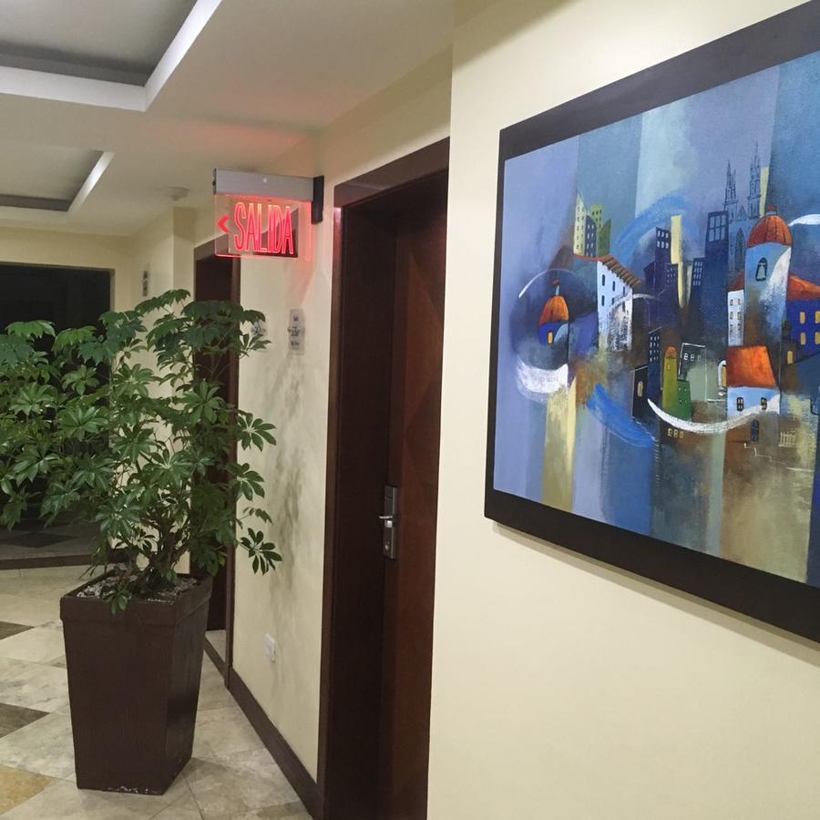 Suites Parque Real Quito Ngoại thất bức ảnh