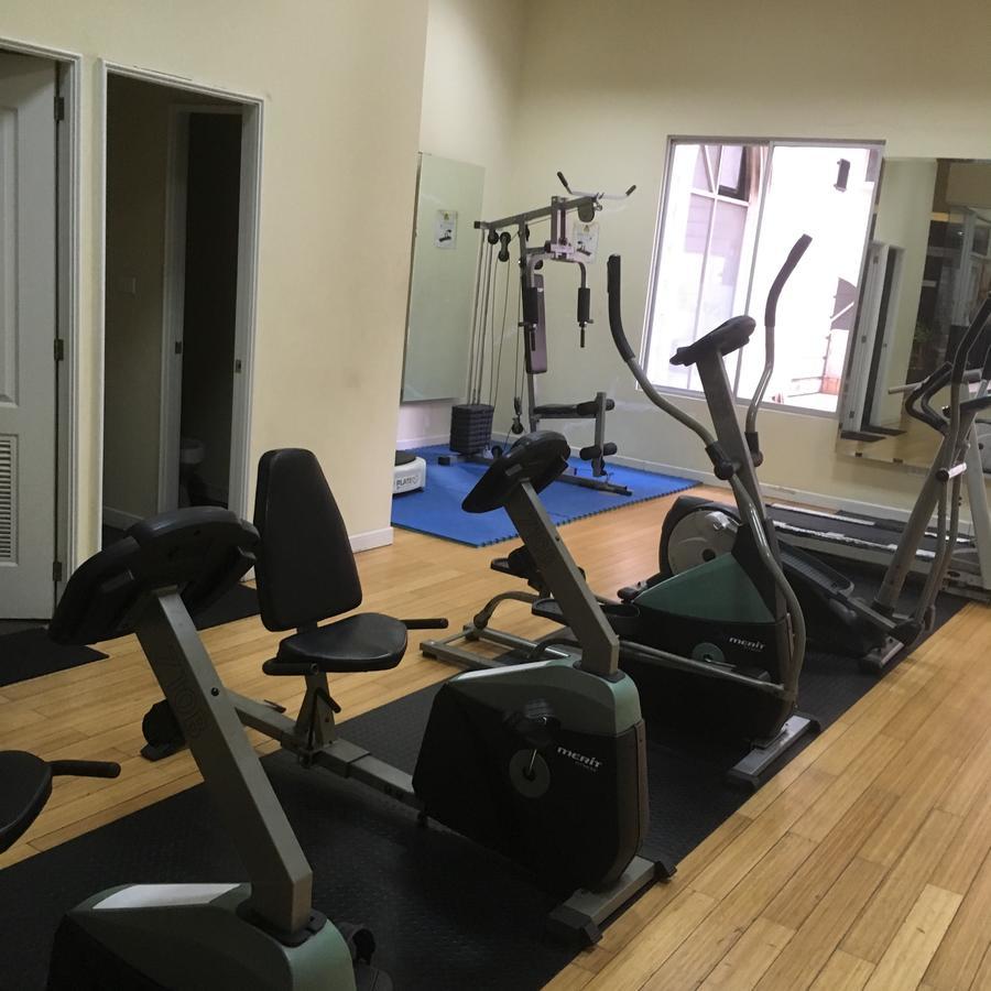 Suites Parque Real Quito Ngoại thất bức ảnh