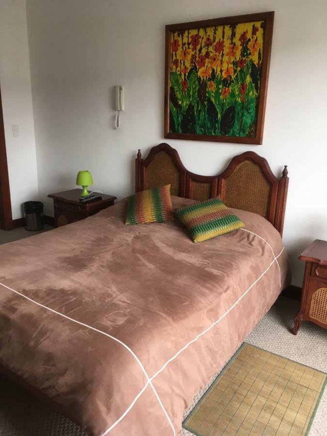 Suites Parque Real Quito Ngoại thất bức ảnh